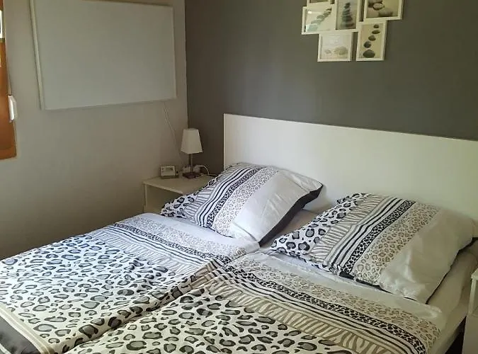 Feriendomizil Am Zeulenrodaer Casa de Férias Zadelsdorf